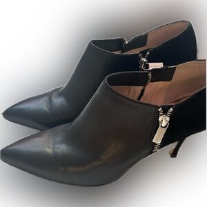 Michael Kors Suede Leather Ankle Booties – Size 9.5 – Black